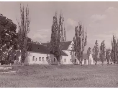 Pohled přes nynější parkoviště